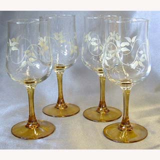 Set of 4 hand painted wine glasses in cream swirl design