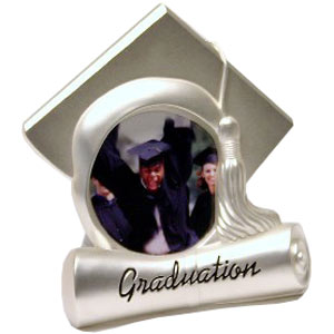 This Silver Hat Style Graduation Photo Frame is a wonderful keepsake gift to give a special someone 