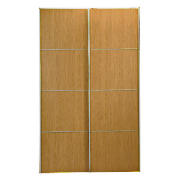 This Havana 2 door sliding wardrobe is made from oak effect wood with silver trim.  This spacious do