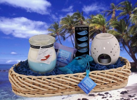 Enjoy the gorgeous scent of the pacific ocean with our Hawaiian Island Dream Gift Basket. Includes