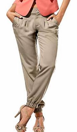 Fashionable trousers with 2 side pockets, pleats and elasticated hem and cuffs. Heine Trousers Features: Washable 79% Viscose, 21% Polyester Inside leg approx. 74 cm (29 ins)