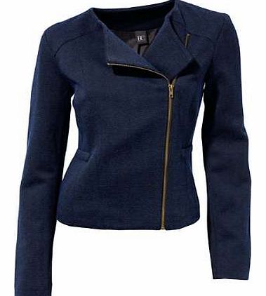 In a fashionable herringbone design with zip fastening and 2 mock pockets. Heine Jacket Features: Washable Lined design 80% Cotton, 20% Polyester Lining: 100% Polyester Length approx. 52 cm (21 ins)
