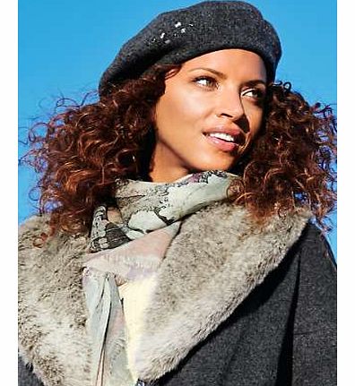 Wool hat with silver-coloured metal decoration.Heine Hat Features: Dry clean only 100% Wool One size