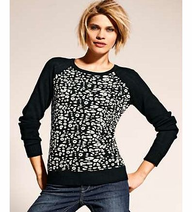 Animal print jumper with raglan sleeves and a ribbed hem and cuffs. Heine Jumper Features: Washable 38% Cotton, 32% Acrylic, 30% Polyester Length approx. 64 cm (25 ins)