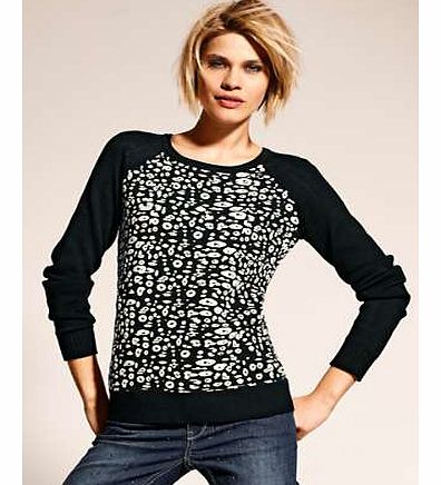 Animal print jumper with raglan sleeves and a ribbed hem and cuffs. Heine Jumper Features: Washable 38% Cotton, 32% Acrylic, 30% Polyester Length approx. 64 cm (25 ins)