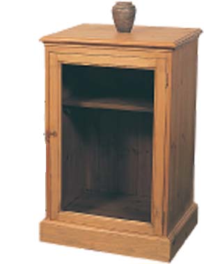 This compact hifi cabinet has one glazed door and an internal moveable shelf. Fitted with tempered