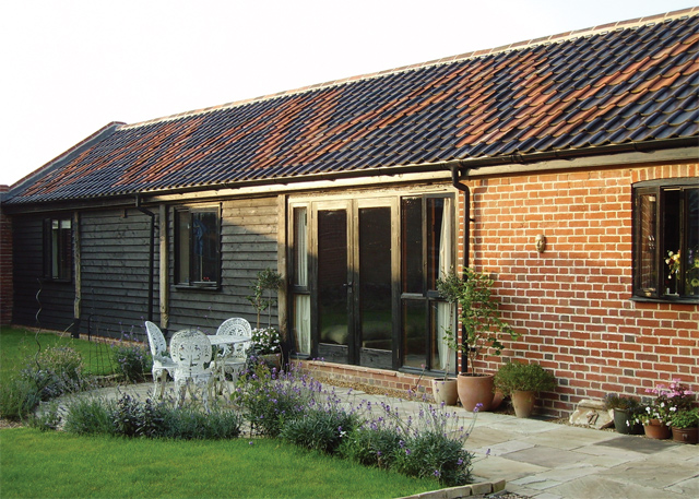 Unbranded Hollow Hill Barn