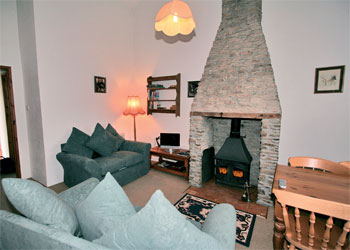 Unbranded Holly Cottage