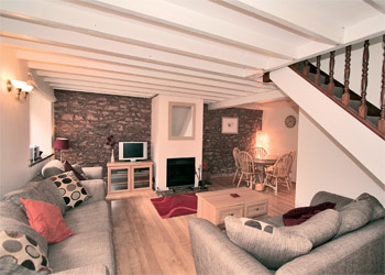 Unbranded Honeycombe Cottage