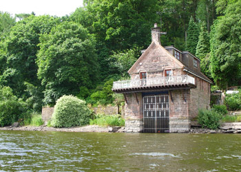 Unbranded Horton Lodge Boathouse