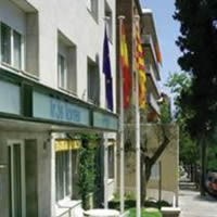 Unbranded Husa Tres Torres