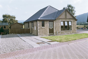 Unbranded Hylands Cottage