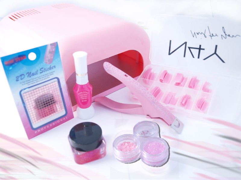 Pink Lady!!! Kit contains : Pink Uv Lamp 36w Pink Glitter Gel Pink Flame tips 100pcs in Box Pink 2wa