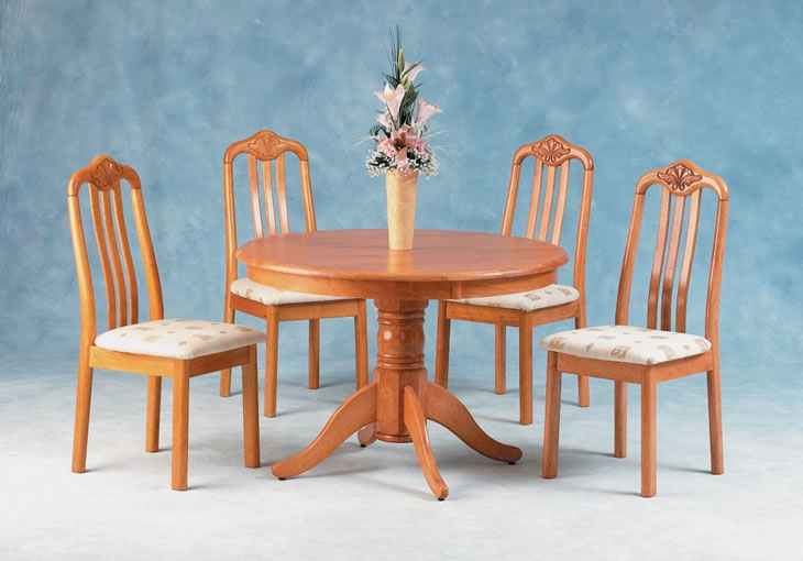 Imperial Dining Set. Golden Oak/Sand