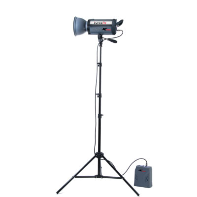 The Interfit Xtreme 300 head kit (INT474) is the ideal choice for all round fashion and portrait pho