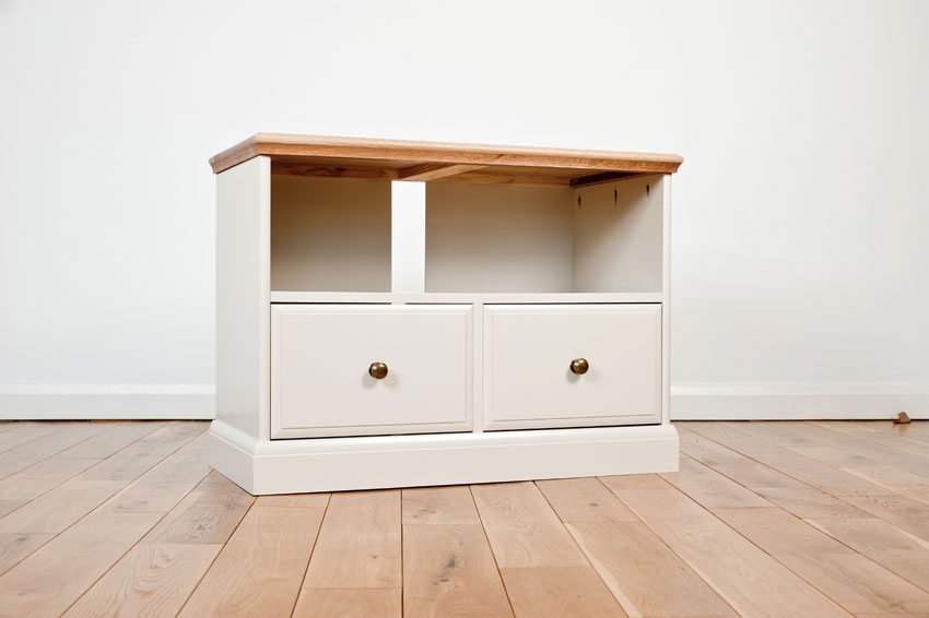 Unbranded Intone Painted and Oak Small TV Unit (Wooden)