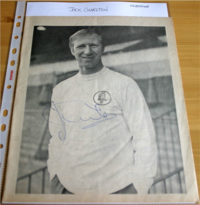 JACK CHARLTON HAND SIGNED 10.5 x 8.5 1972 PAGE