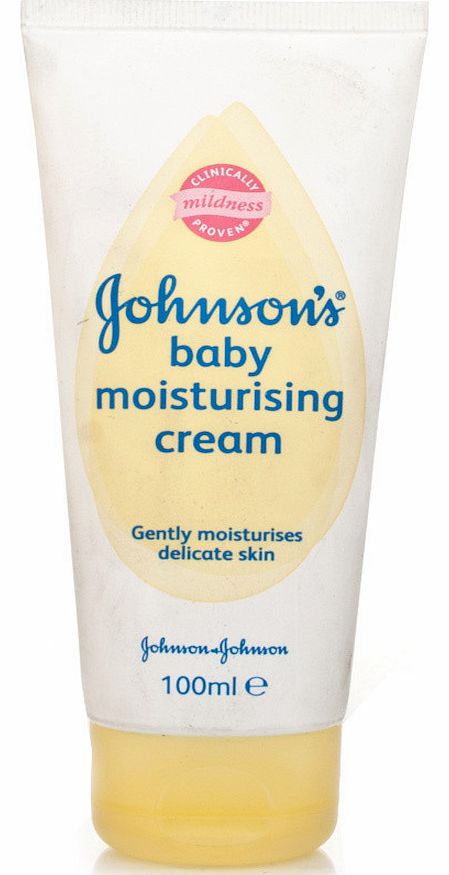 Johnsons Baby Moisturising Cream has a rich and creamy texture that locks moisture into the skin for over 24 hours. Its non-greasy formula protects your babys skin from drying or irritation and leaves behind Johnsons classic baby-fresh scent. Johnson