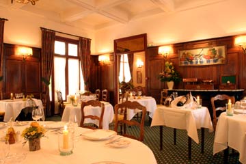 Unbranded Jules Cesar, Arles