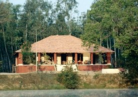 Unbranded Kanha Reserve tiger camp
