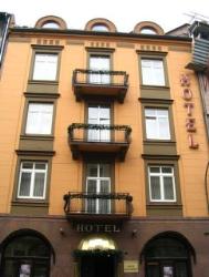 The Kazimierz Hotel is situated near the city centre in the heart of the Jewish quarter. Numerous sh