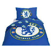 This duvet set includes a single duvet cover and a matching pillowcase, both featuring Chelsea FC gr