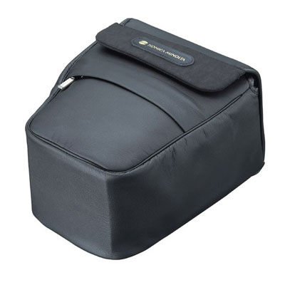 The Konica-Minolta CS-7 Soft Case is designed to fit the Dynax 7 SLR with a short standard or zoom l