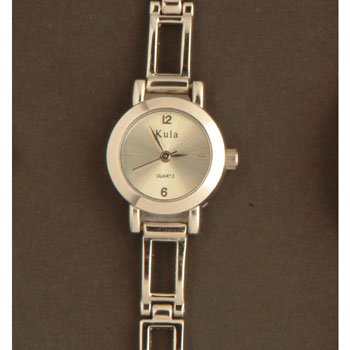 Fabulous Kula qulaity quartz watch. Stunning silver stainless steel backed white oval face with
