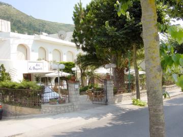 Unbranded La Bougainville, Capri