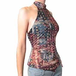 in the style of that seen on the Sugababes