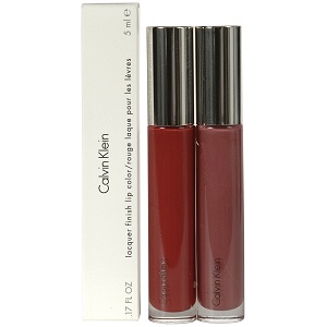 Creamy, full-coverage formula emphasises lips with rich-looking colour and intense shine