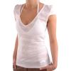 The Billabong Jamieson top so stylish  and comes in crisp white with subtle branding.    Features in