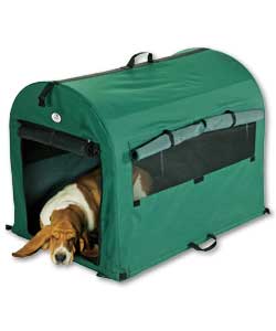 Made from tough green wipe clean nylon, this pet home keeps your pet secure whilst travelling or at