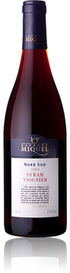 Fermented together to give harmony to the blend, the Syrah and Viognier grapes, from very low, conce