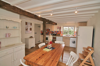 Unbranded Lemon Tree Cottage