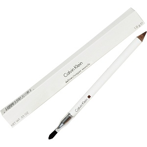 Creamy lip pencil for shaping and defining. Long-lasting. Includes lip brush