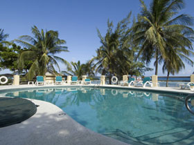 Unbranded Little Cayman diving holiday, Pirates Point Resort