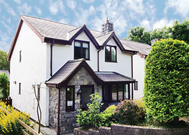 Unbranded Llys Y Wennol