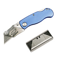 Lock-Back Utility Knife With 10 Spare Blades