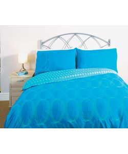 Includes duvet cover and 2 pillowcases.Luxury 50% polyester/50% cotton percale. Machine washable
