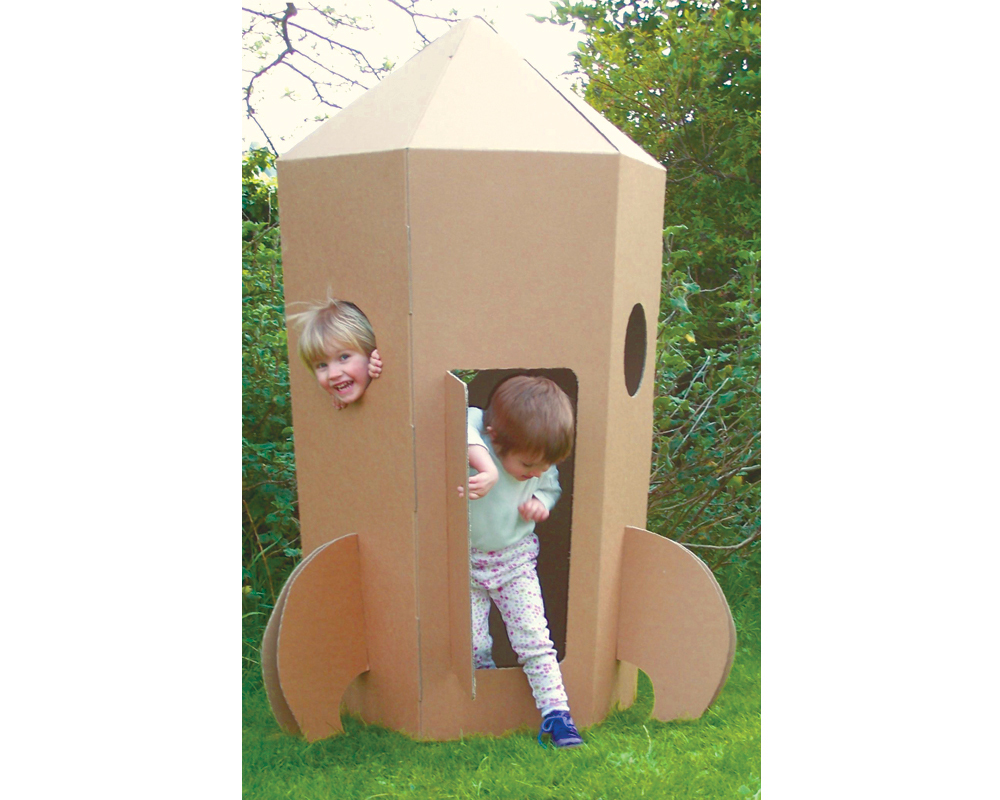The Rocket is a fantastic resource to encourage role-play and stimulate your childs imagination. Gre