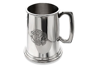 Made from traditional pewter this 1 pint tankard would make a great gift for any Man United fan.