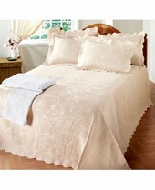 Unbranded MATELASSE BEDSPREAD