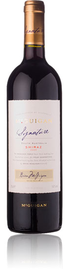 Rich dark red in colour with a wonderful bouquet of ripe plum and berry fruits, this full-bodied Shi