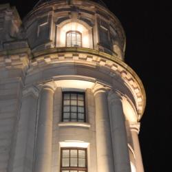 Mercure Point Hotel is one of the finest 3-star hotels in Edinburgh. Conveniently located in the sha