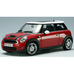 AUTOart has announced a 1/18 scale replica of the BMW Mini Cooper S from 2006 with a Chilli Red pain