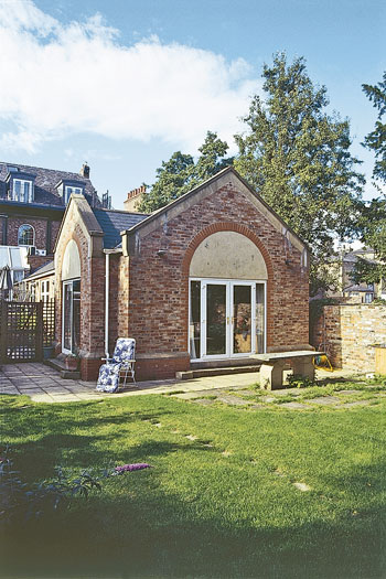 Unbranded Minster Walk