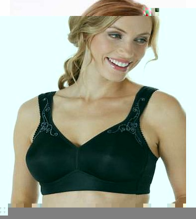 Wonderful, soft and luxurious quality bra with the feeling of micro moulded cups. Decorative embroidery on the padded, adjustable stretch straps. 3 practical models in one! Activity bra, t-shirt bra and minimiser. With back adjustable hook and eye fa