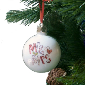 Unbranded Mr and Mrs Bauble