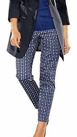 Trousers in an elegant style that is slightly narrower at the bottom, with a vent in the hem. With belt loops on the plain waistband, button and zip fastening at the front and 2 pockets. Trouser Features: Narrow fit Washable 97% Cotton, 3% Elastane A